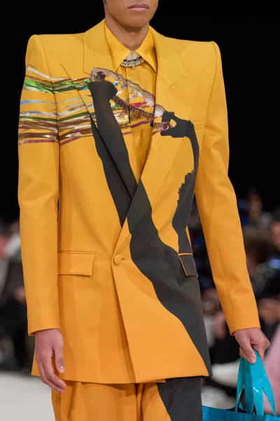 Look 92